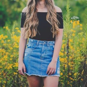 black off the shoulder ribbed bodysuit